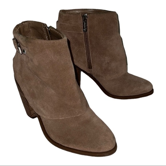 Jessica Simpson Cassley Brown Ankle Boots - Picture 1 of 12